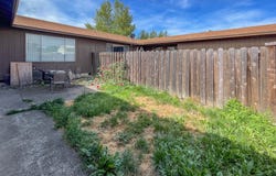 1927 GREEN AVE, Roseburg, OR 97471