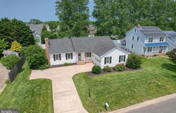 60 BAY BREEZE DR, LEWES, DE 19958