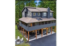205 Lake Drive, Swiftwater, PA 18370