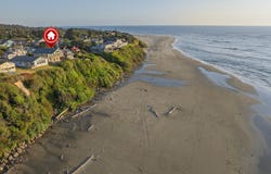 962 SW WAZIYATA AVE, Waldport, OR 97394