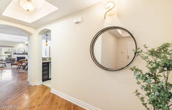 13200 Moorpark Street, Sherman Oaks, CA 91423