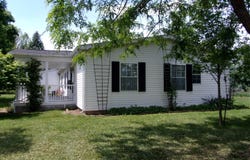 25874 Hiawatha Drive, Sturgis, MI 49091