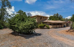 9 Entrada Celedon y Nestora, Santa Fe, NM 87506