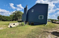 19036 520th Street, Centerville, IA 52544