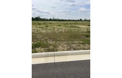 305 Colinsworth, Jackson Center, OH 45334