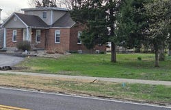 2520 Charbonier Road, Florissant, MO 63031