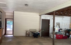 1300 James St, Hope, AR 71801