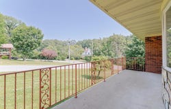 501 DAVIS AVE, ELKTON, VA 22827