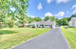 60 W Lakeside Avenue, Lakeside Park, KY 41017
