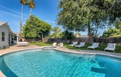 20548 Stagg Street, Winnetka, CA 91306