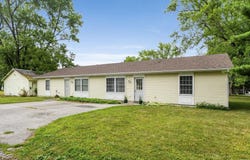 204 N Randolph St, South Whitley, IN 46787