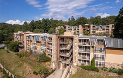 202 Bowling Park Road, Asheville, NC 28803