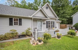 105 Fox Den Court, Cary, NC 27513