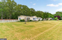 114 E HOLLY Drive, LINCOLN, DE 19960