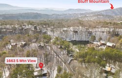 1663 S Mountain View Road Road, Sevierville, TN 37876