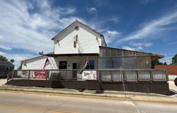 141  Illinois River Road, Brussels, IL 62013