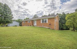 624 Metler Drive, Knoxville, TN 37912
