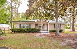 1602 Lamar, Waycross, GA 31503