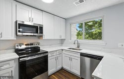 1504 SUMMERCHASE COURT, RESTON, VA 20194