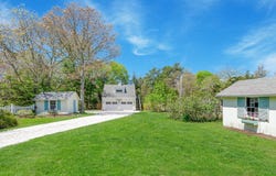 1089 Main Street, Cotuit, MA 02635