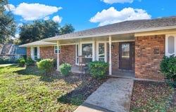 413 Shadowwood Trail, Ovilla, TX 75154
