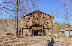 947 Saddler Falls Road, Mammoth Spring, AR 72554