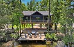 1130 Shelley Rd, Karnack, TX 75661