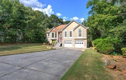 18 FOXFIRE Lane SW, Cartersville, GA 30120