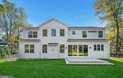 2261 VALLEY RD, HUNTINGDON VALLEY, PA 19006