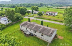 18 Sweet Briar Path Way, Hendersonville, NC 28792