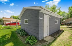 216 1st Street SW, Melrose, MN 56352