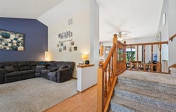 434 Glen View Ct, Slinger, WI 53086
