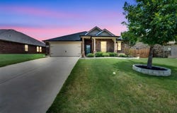 111 Broken Arrow Street, Waxahachie, TX 75165