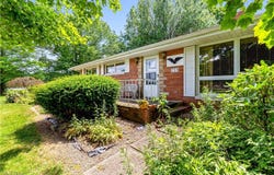 759 Valley View Drive, Brookfield, OH 44403