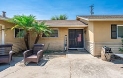 165 Magnolia Avenue W, Hanford, CA 93230