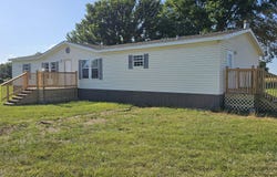 205 College Street, Stark City, MO 64866