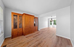 3924 Cambridge Crossing Drive, St Charles, MO 63304