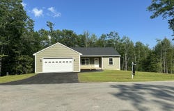 4 Lochview Drive, Lewiston, ME 04240