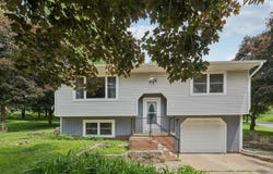 215 Valders Boulevard, Barneveld, WI 53507