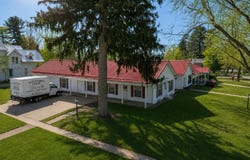 207 E Broadway Street, MOUNT CARROLL, IL 61053