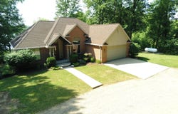 1515 E Litchfield Road, Jonesville, MI 49250