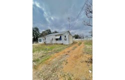 807 E Anniston, Llano, TX 78643