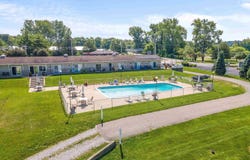 10025 N Turkey Creek #5 Road, Syracuse, IN 46567