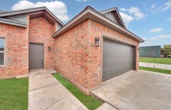 203 3rd St, Elgin, OK 73538