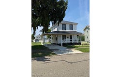 562 Heller Drive, Newcomerstown, OH 43832