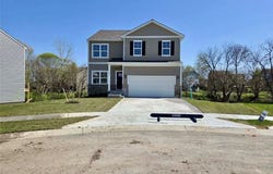 11007 East Ridge Court, Peculiar, MO 64078