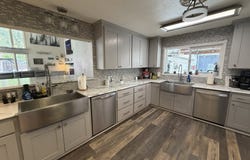 211 SUNSET Ave, Keizer, OR 97303