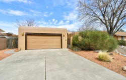 4917 COLLEGE HEIGHTS Drive NW, Albuquerque, NM 87120