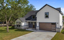103 W Pauwela LN, Bastrop, TX 78602