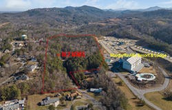 820 Old Gate Rd, Pigeon Forge, TN 37863